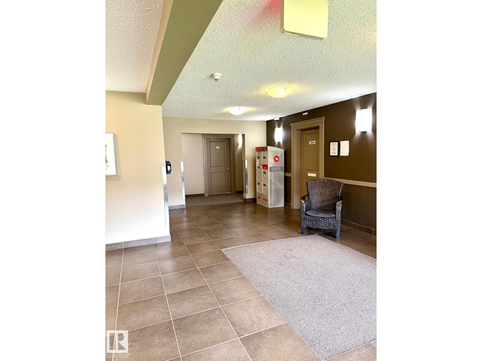 #412 13908 136 St NW, Edmonton, Alberta  T6V 1X4 - Photo 4 - E4488124