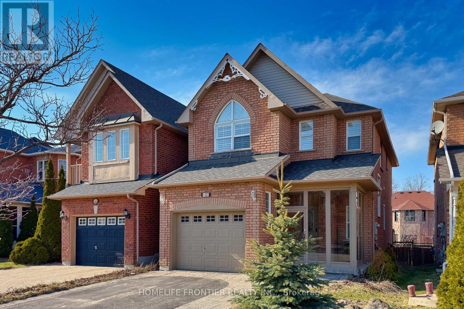 102 Antique Drive, Richmond Hill, Ontario  L4E 4G3 - Photo 2 - N13136198