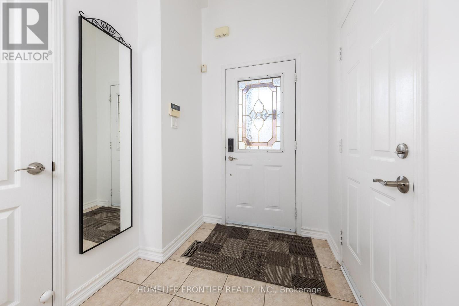 102 Antique Drive, Richmond Hill, Ontario  L4E 4G3 - Photo 5 - N13136198