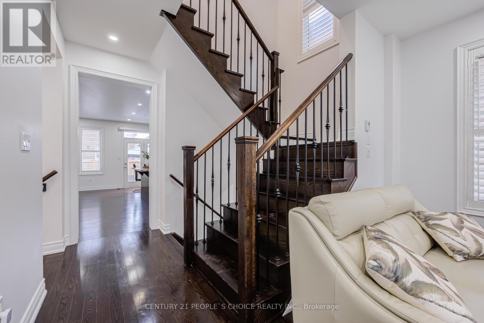 82 Mactier Drive, Vaughan, Ontario  L4H 4L2 - Photo 10 - N13136212