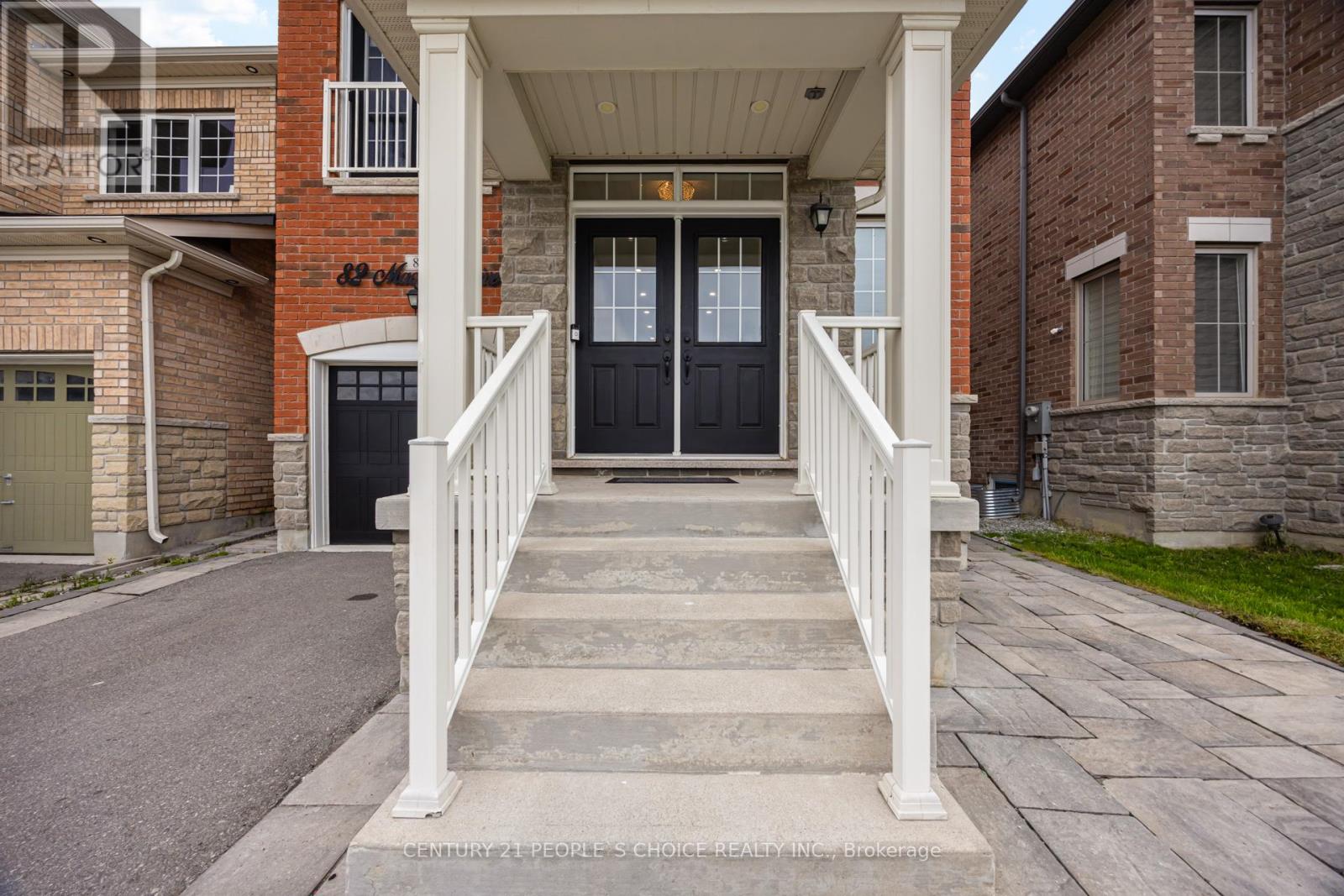 82 Mactier Drive, Vaughan, Ontario  L4H 4L2 - Photo 3 - N13136212