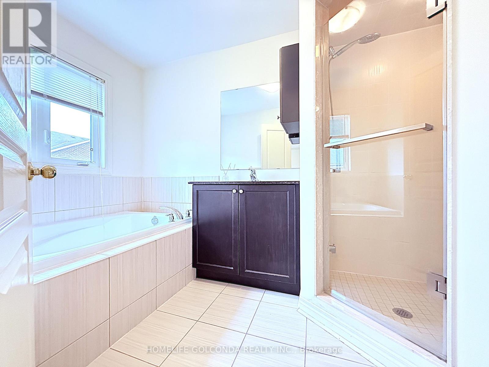21 Chokecherry Crescent, Markham, Ontario  L6E 0J5 - Photo 14 - N13136310