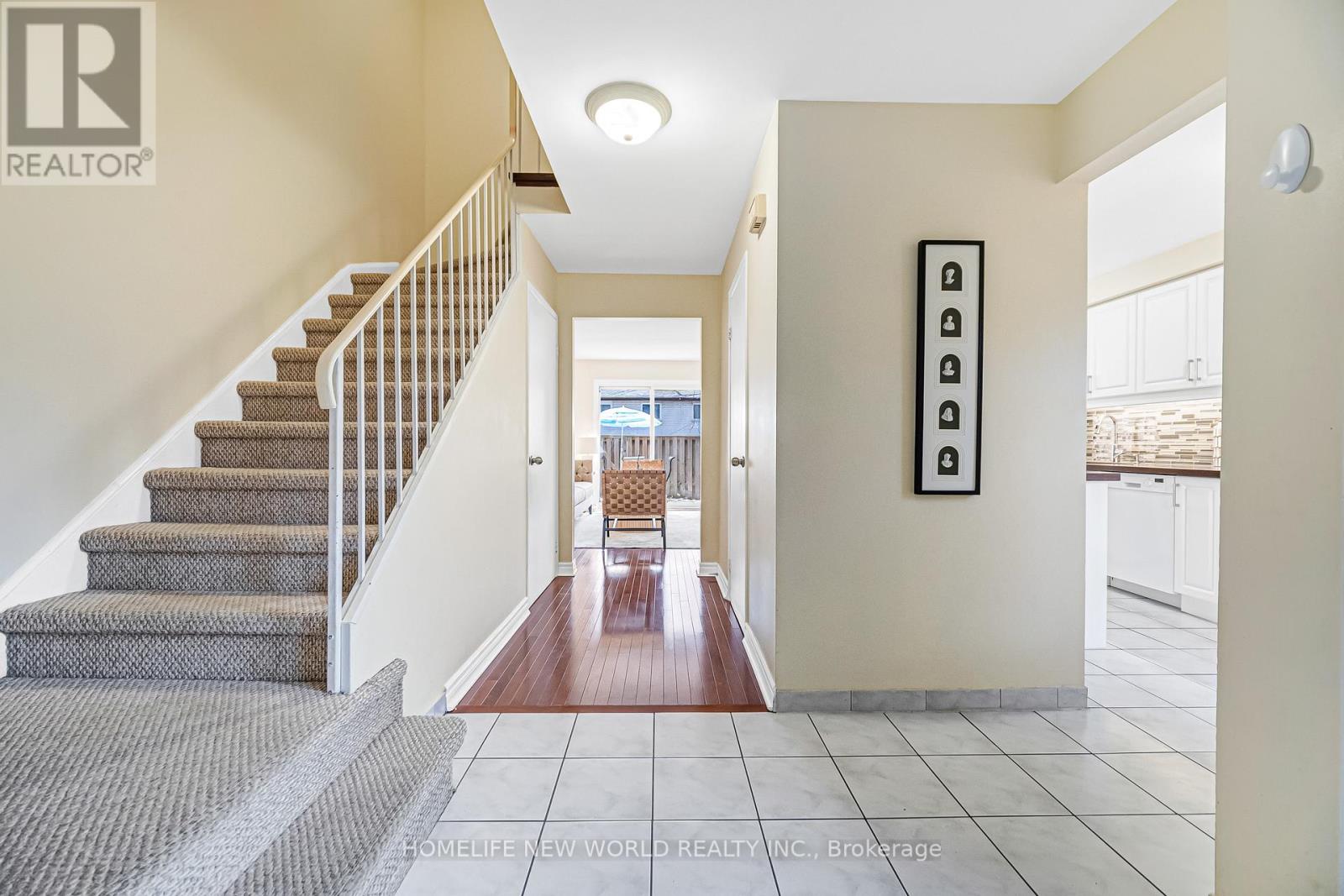 76 Bowman Way, Markham, Ontario  L3T 4Z8 - Photo 5 - N13136386