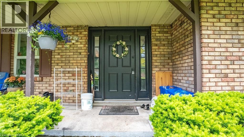 279 Cockshutt Road, Brantford, Ontario  N3T 5L6 - Photo 5 - 40830751