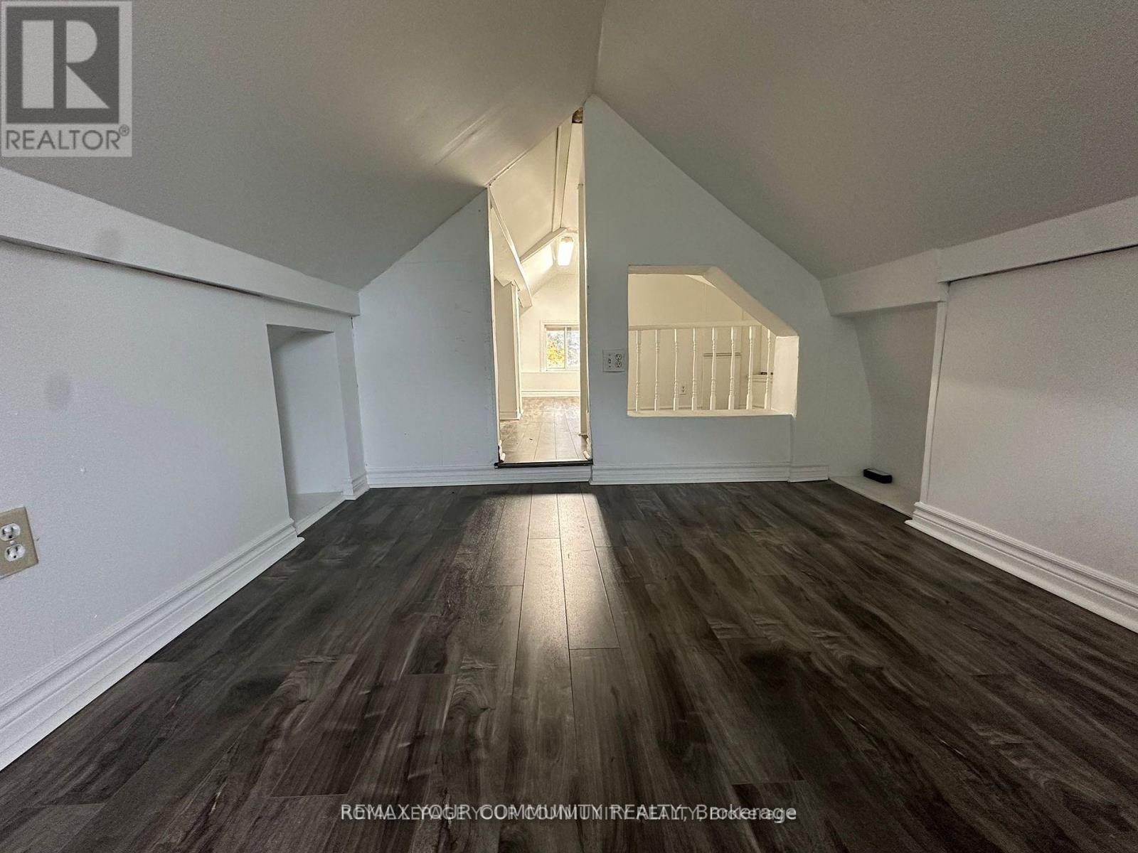 945 Yonge Street, Barrie, Ontario  L9J 0E6 - Photo 10 - S13136176