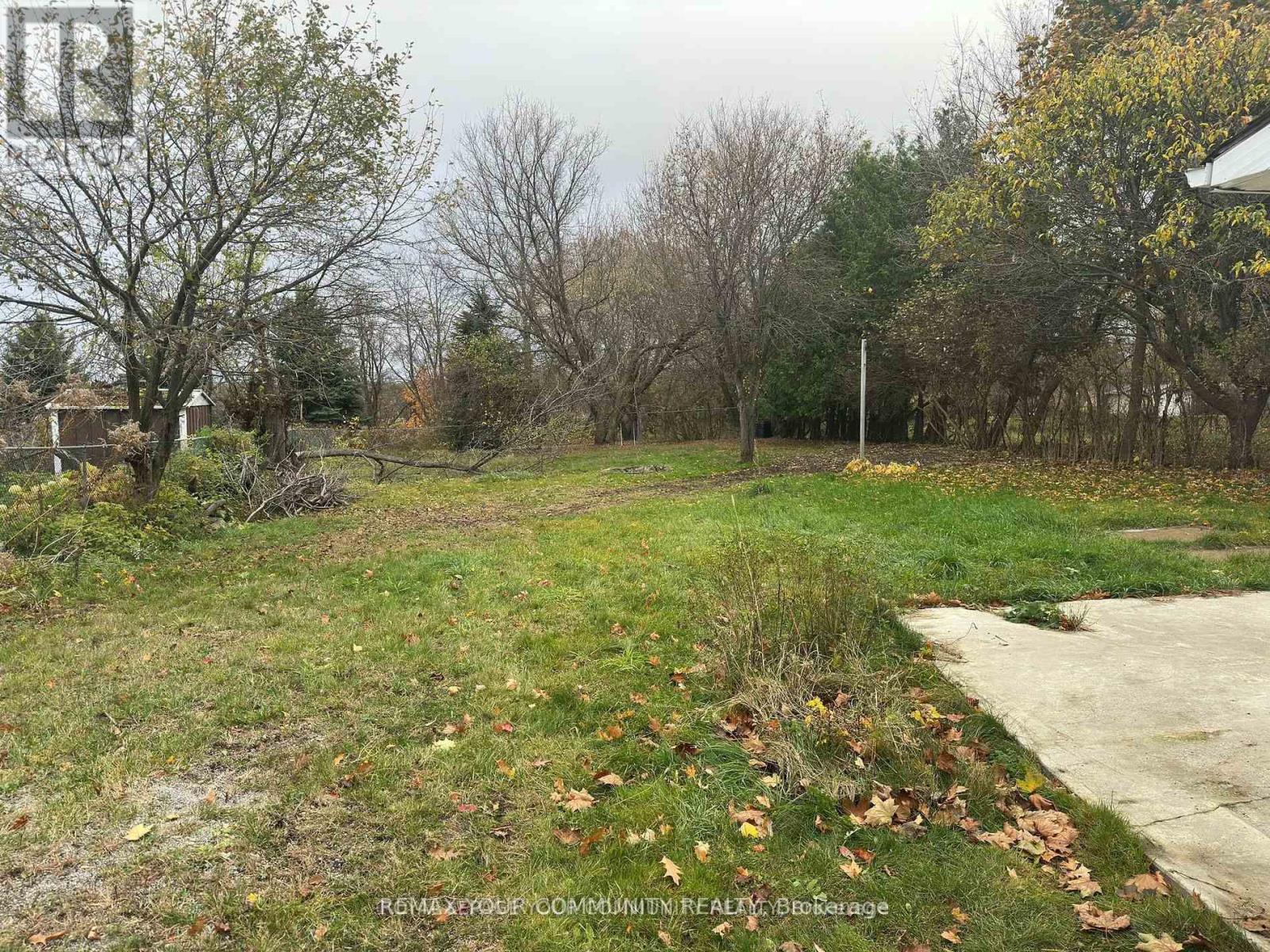945 Yonge Street, Barrie, Ontario  L9J 0E6 - Photo 2 - S13136176