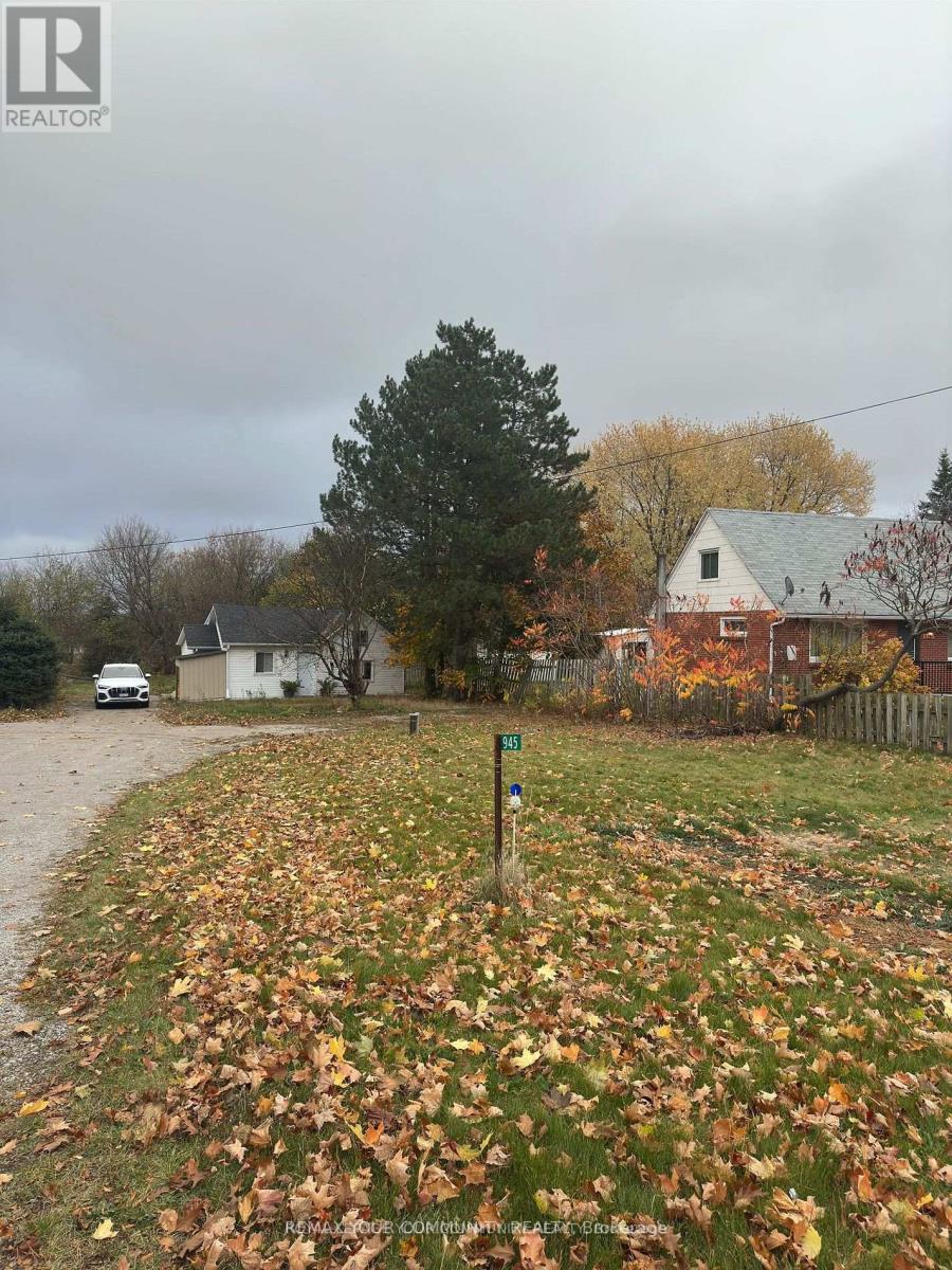 945 Yonge Street, Barrie, Ontario  L9J 0E6 - Photo 4 - S13136176