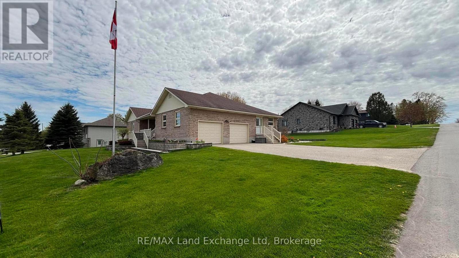 122 James Street, Arran-Elderslie, Ontario  N0G 2N0 - Photo 3 - X13134676