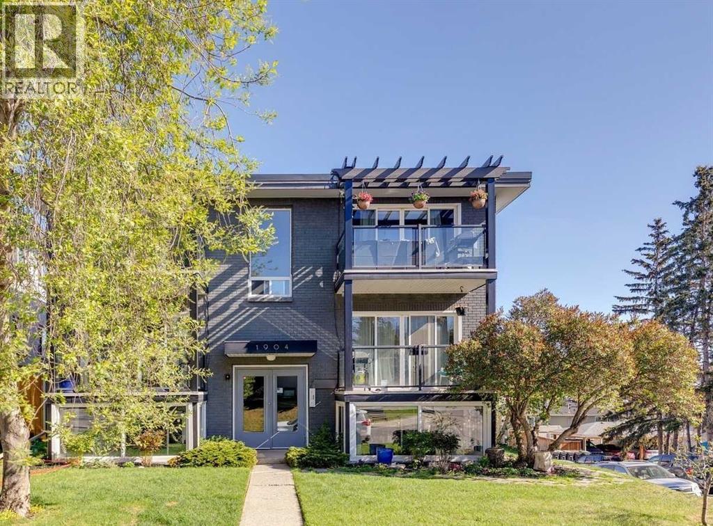 302, 1904 28 Avenue SW, Calgary, Alberta  T2T 1K1 - Photo 1 - A2311126