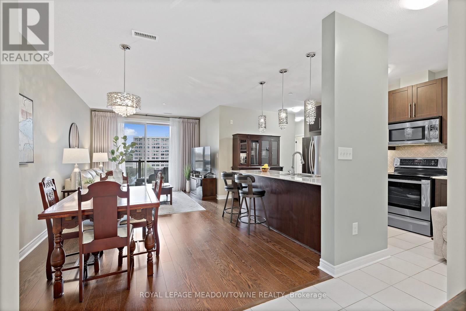 405 - 383 MAIN STREET E, Milton, Ontario
