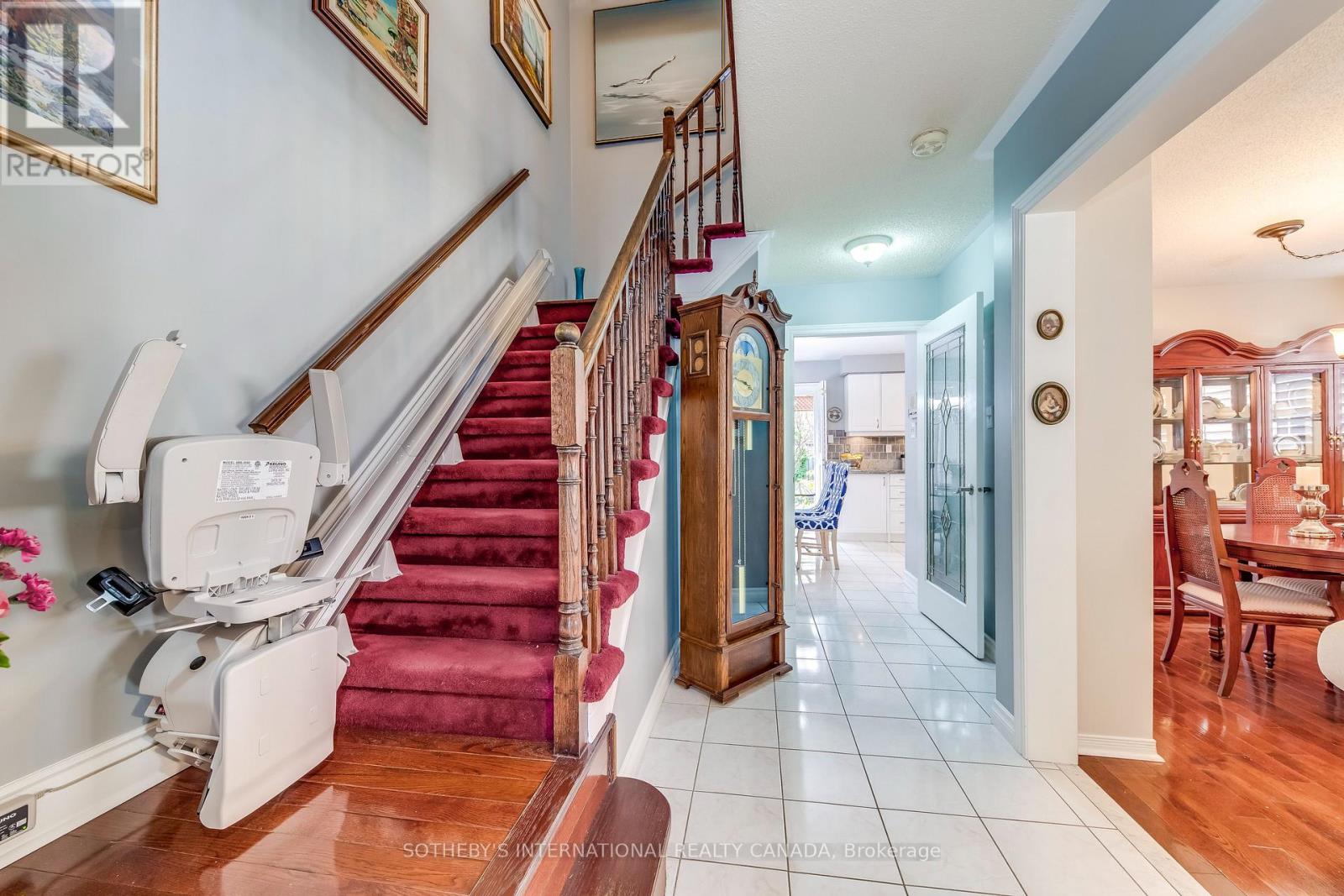 2294 Dale Ridge Drive, Oakville, Ontario  L6M 3L5 - Photo 25 - W13136354