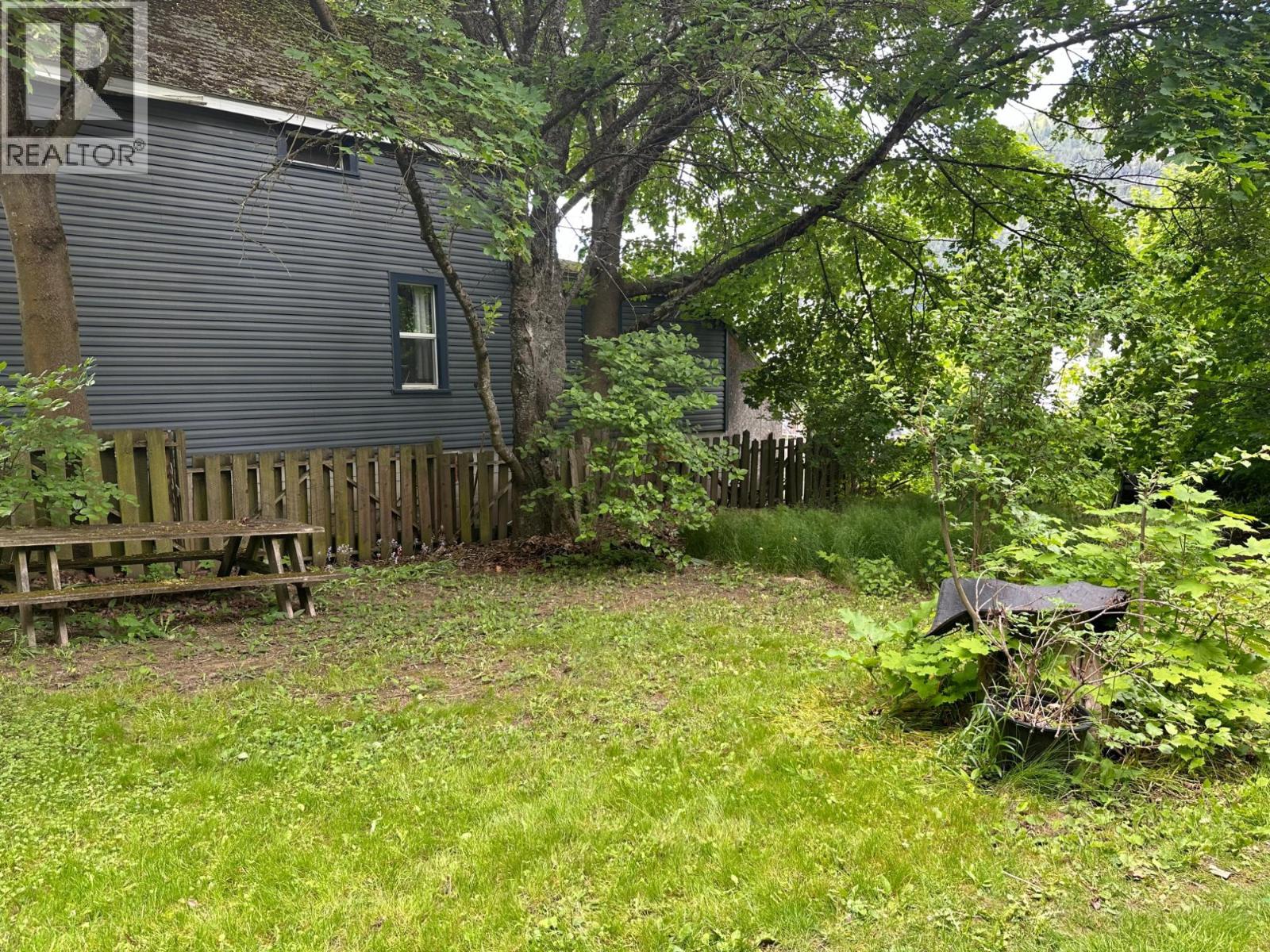 815 Baker Street, Nelson, British Columbia  V1L 4J8 - Photo 24 - 10387676