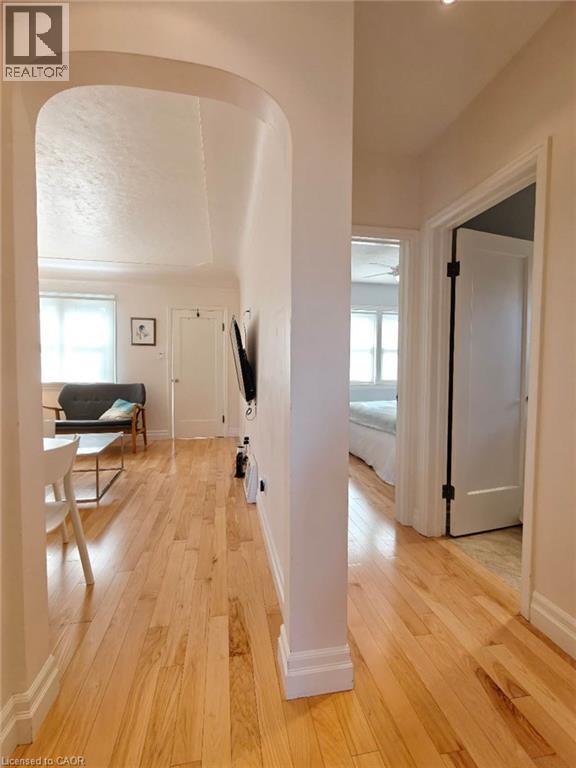 18 Dunbar Road S, Waterloo, Ontario  N2L 2E1 - Photo 11 - 40830762