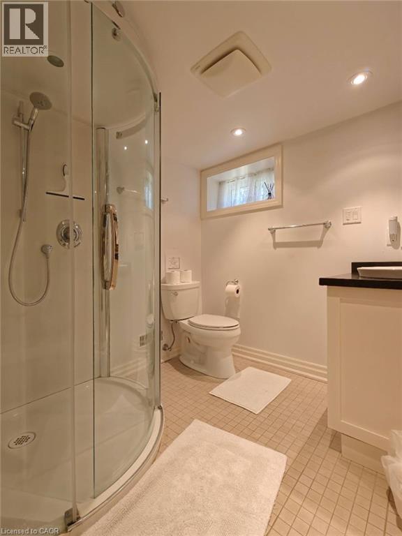 18 Dunbar Road S, Waterloo, Ontario  N2L 2E1 - Photo 21 - 40830762