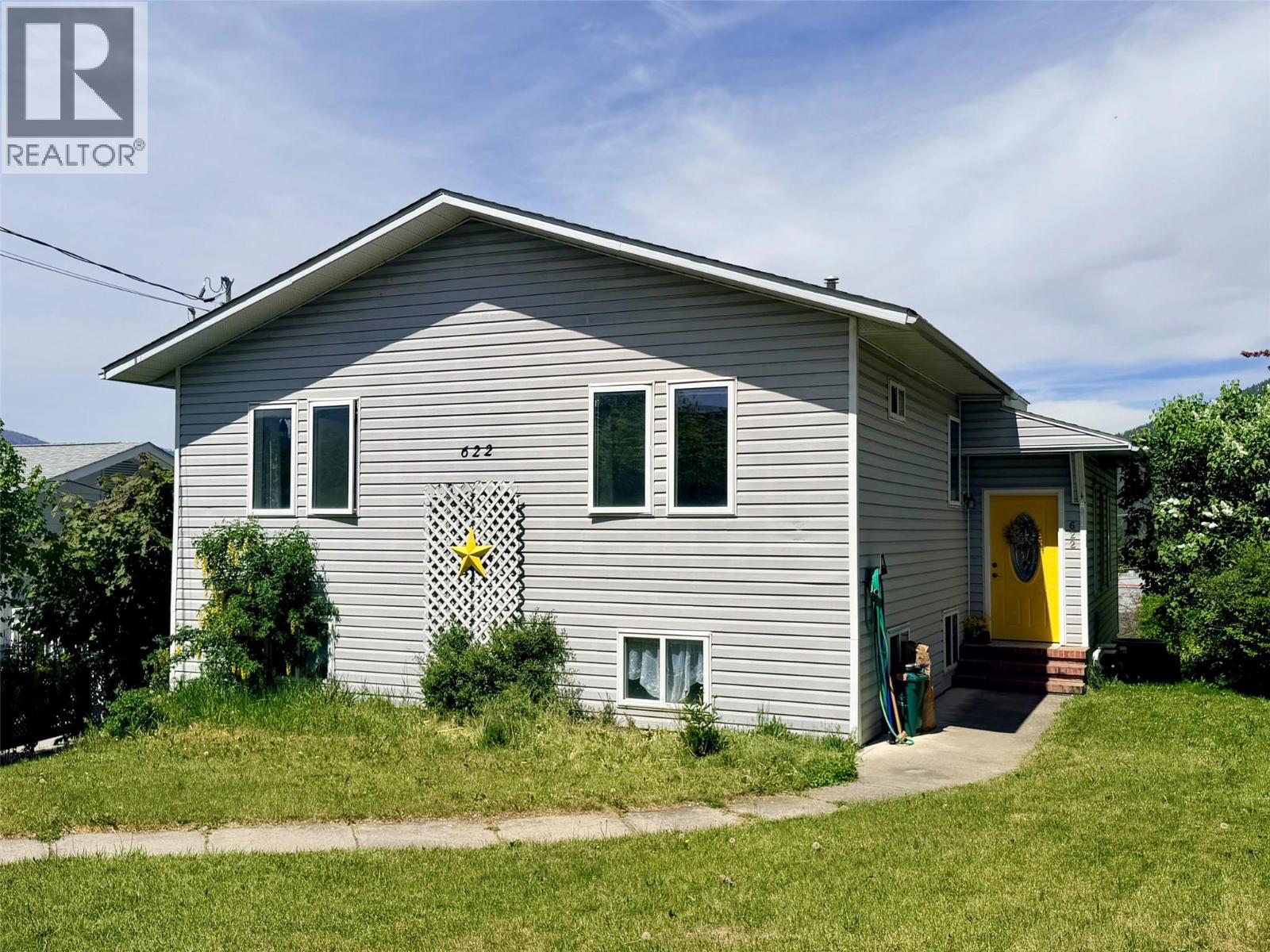 622 Regina Street, Creston, British Columbia
