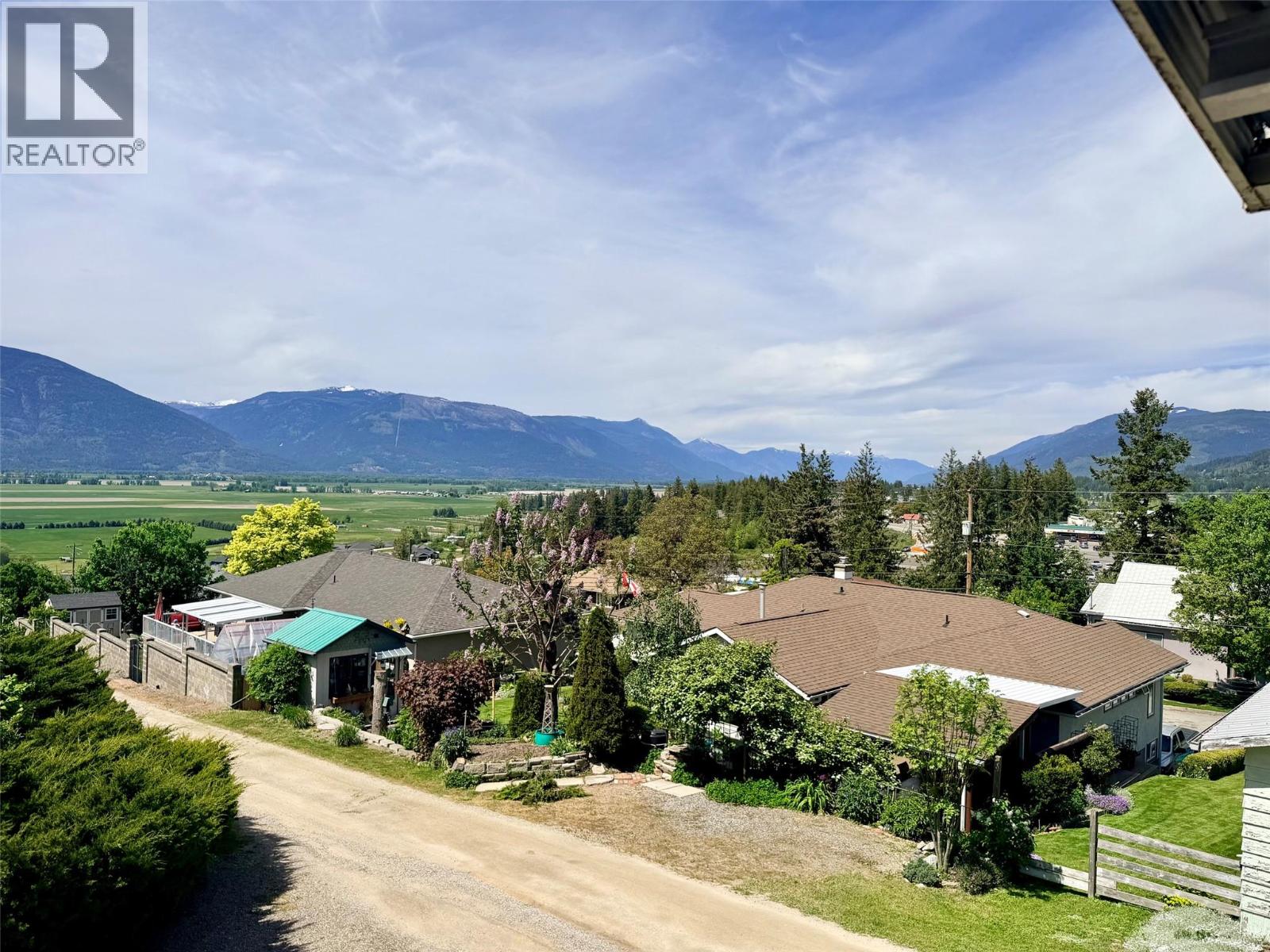 622 Regina Street, Creston, British Columbia  V0B 1G4 - Photo 36 - 10387407