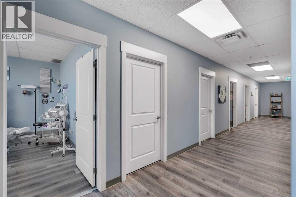 220, 20 Saddlestone Drive NE, Calgary, Alberta  T3J 0W8 - Photo 9 - A2310049