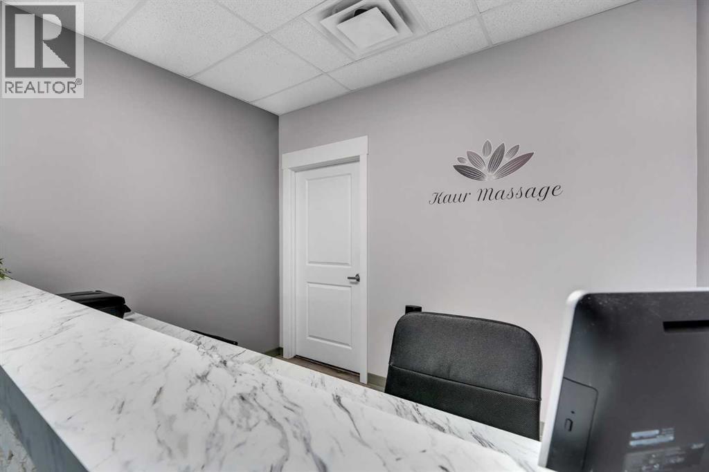 220, 20 Saddlestone Drive NE, Calgary, Alberta  T3J 0W8 - Photo 7 - A2310049