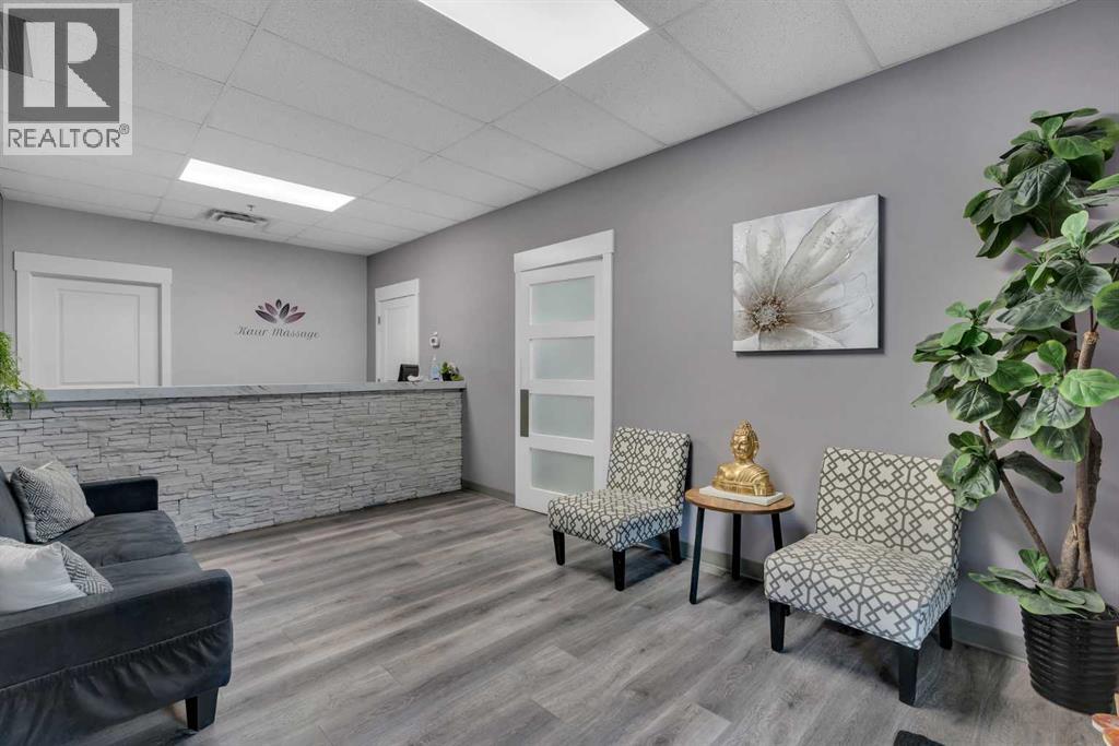 220, 20 Saddlestone Drive NE, Calgary, Alberta  T3J 0W8 - Photo 4 - A2310049