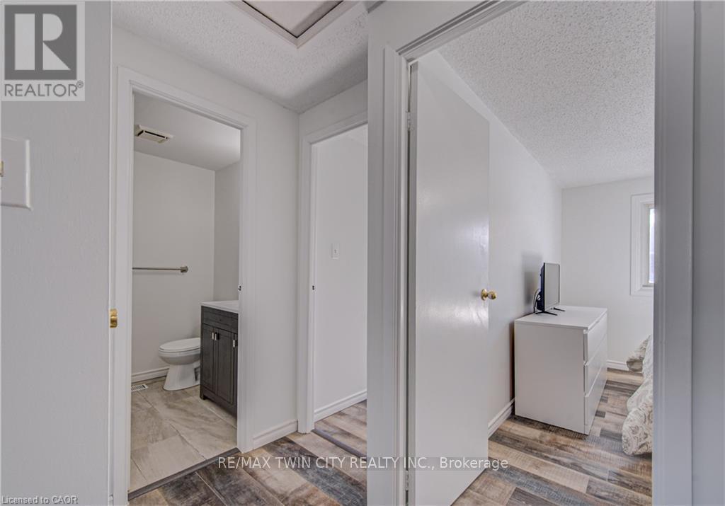 277 Pioneer Drive, Kitchener, Ontario N2P 1M9 - Photo 15 - X13136466