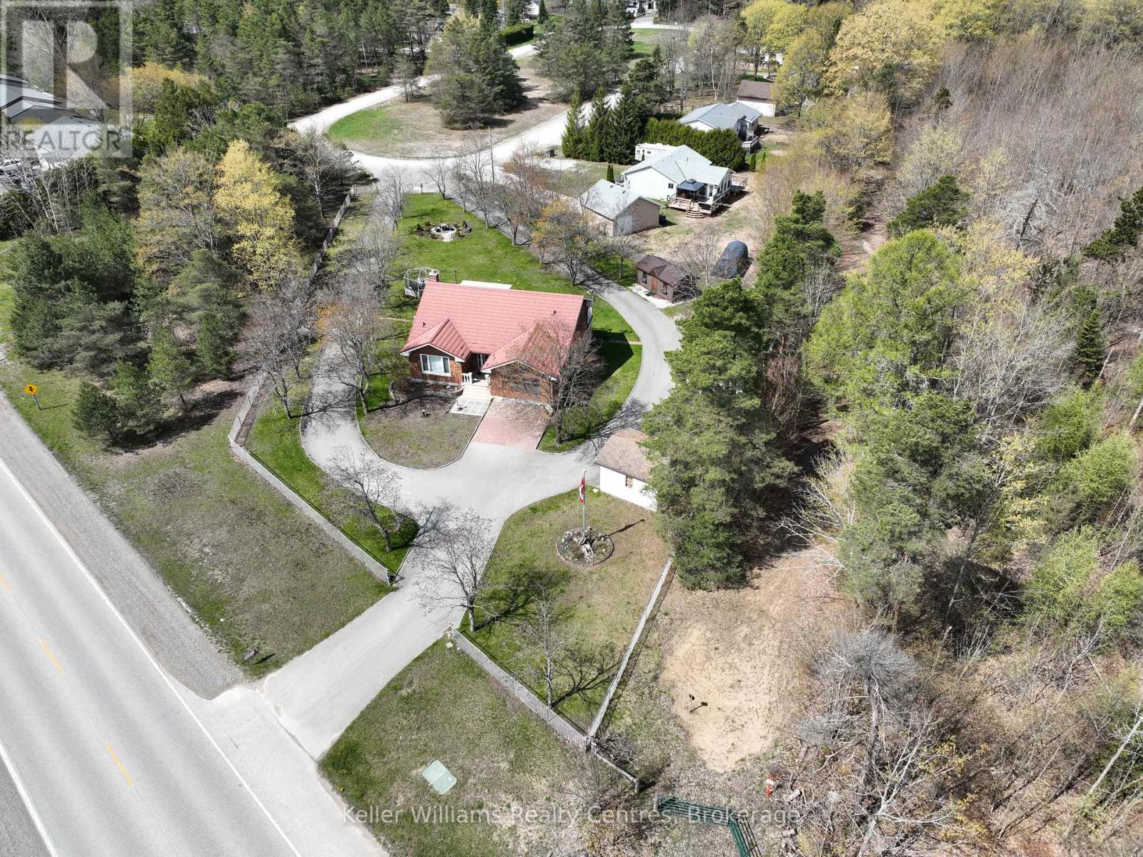 58 Allister Place, South Bruce Peninsula, Ontario  N0H 2T0 - Photo 2 - X13001526