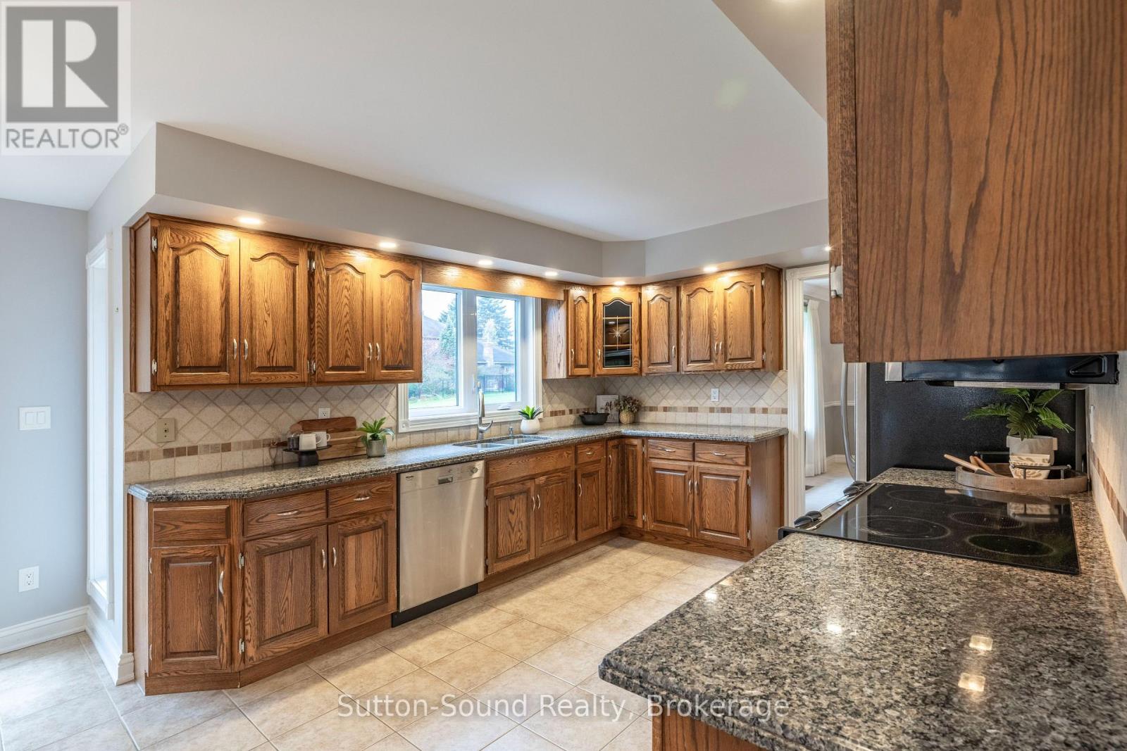 345 Beechwood Drive, Georgian Bluffs, Ontario  N4K 5N6 - Photo 20 - X13133170