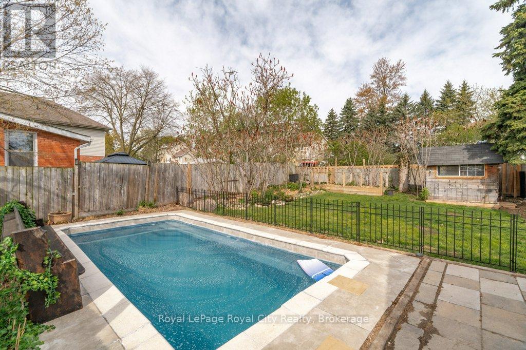 554 Woolwich Street, Guelph (Exhibition Park), Ontario  N1H 3Y2 - Photo 40 - X13133734