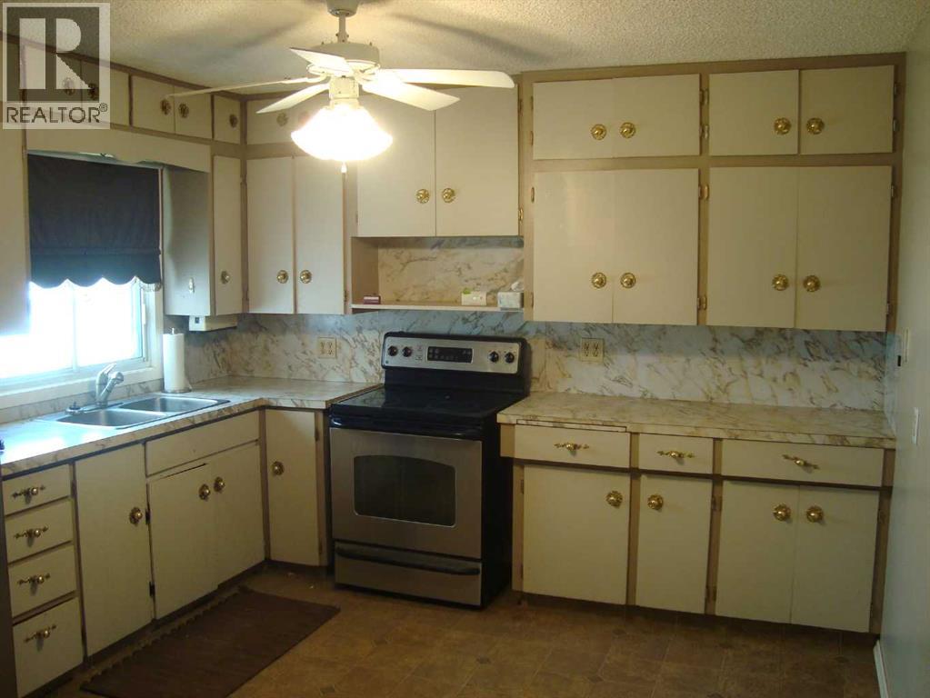 107 2nd Avenue N, Torrington, Alberta  T0M 2B0 - Photo 10 - A2292253