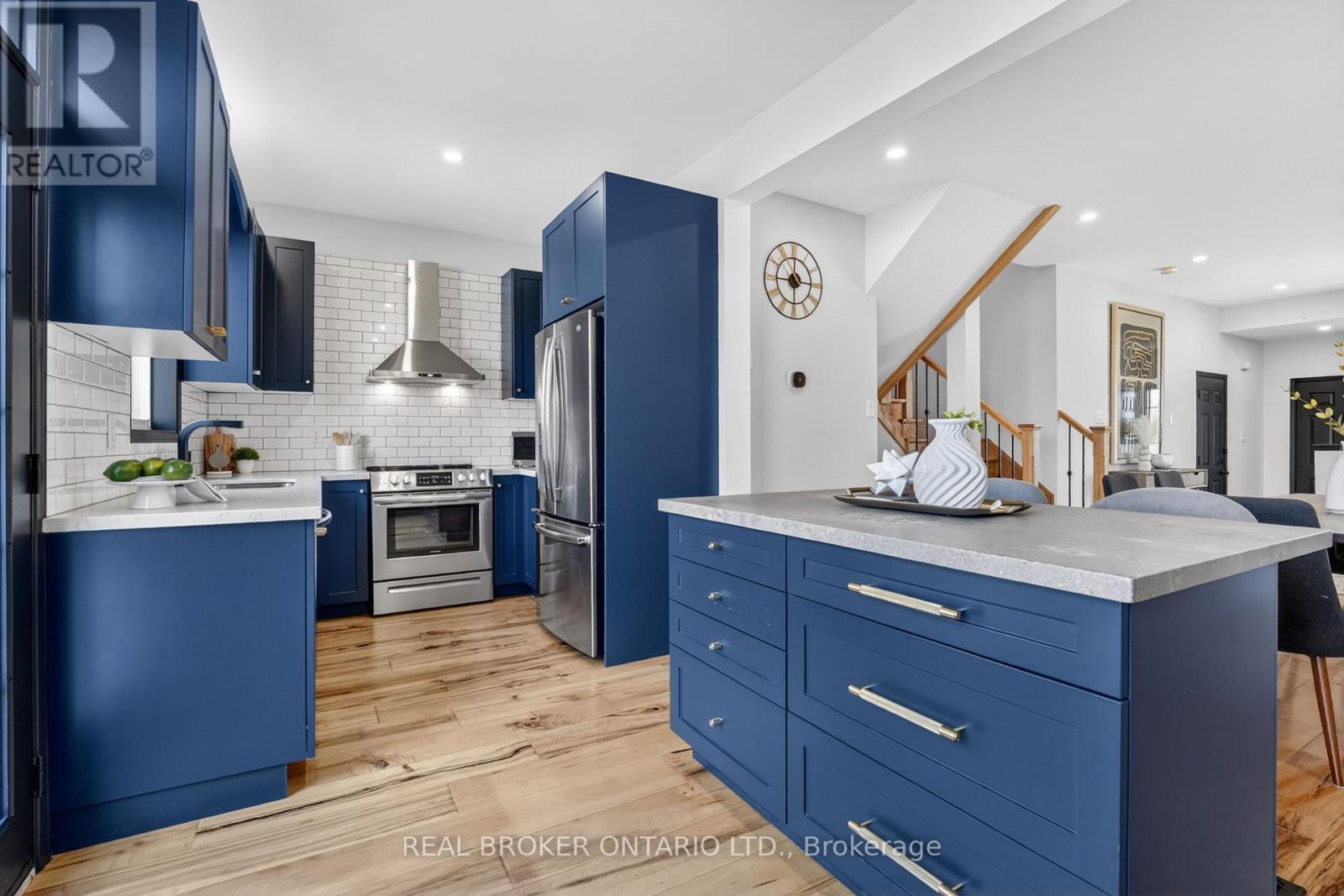 62 Moore Crescent, Hamilton, Ontario  L9G 4Z6 - Photo 6 - X13057972