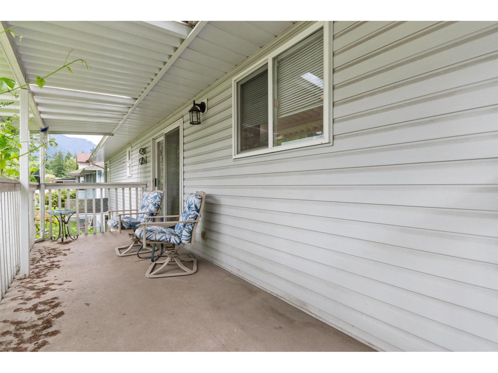 770 Olson Avenue, Hope, Hope, British Columbia  V0X 1L0 - Photo 30 - R3124332