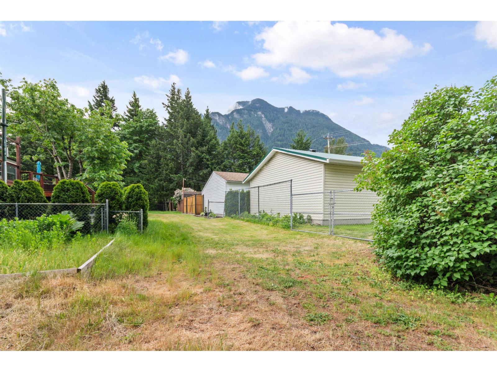 770 Olson Avenue, Hope, Hope, British Columbia  V0X 1L0 - Photo 35 - R3124332