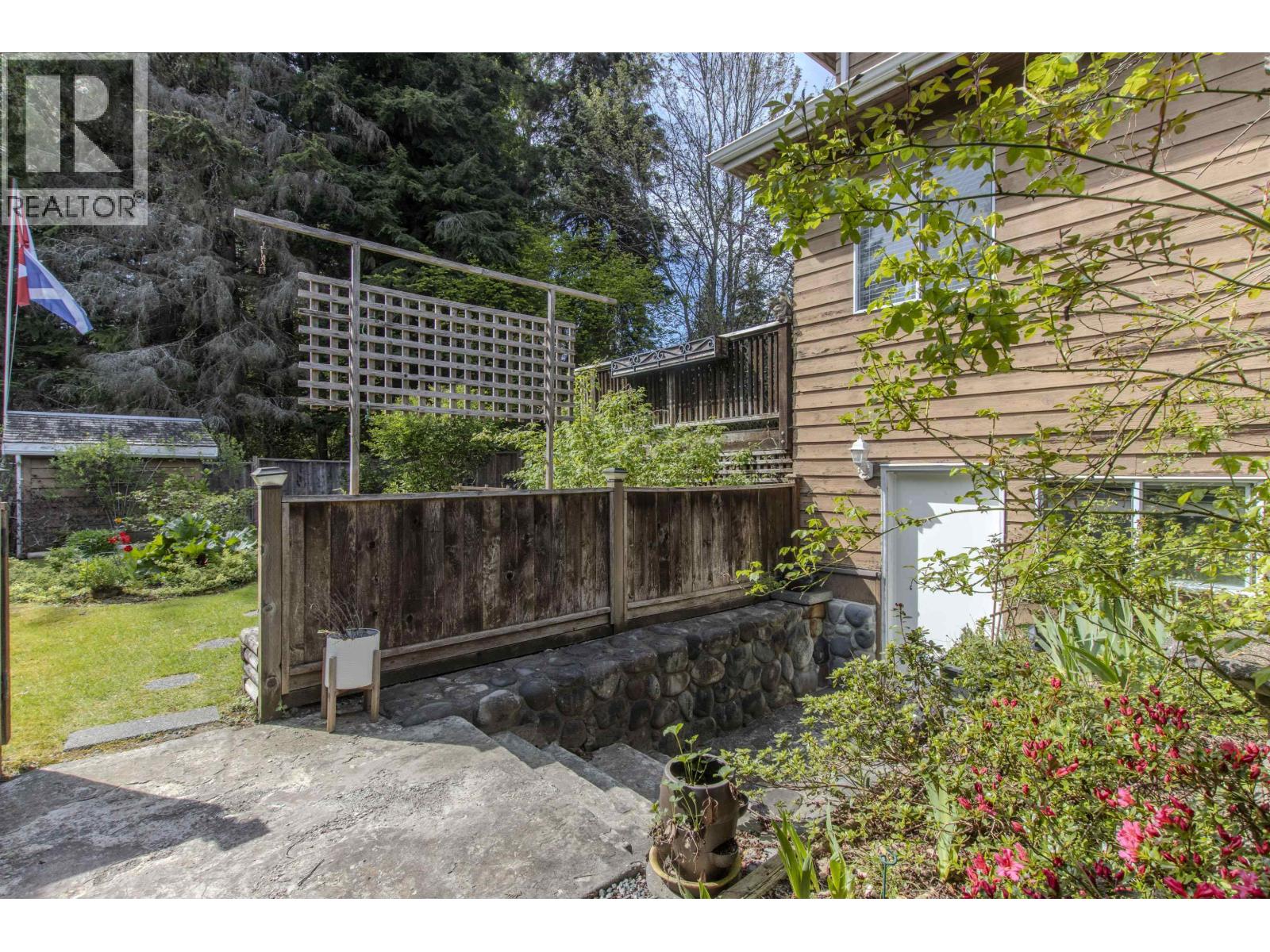 40767 Thunderbird Ridge, Squamish, British Columbia  V0N 1T0 - Photo 7 - R3124324