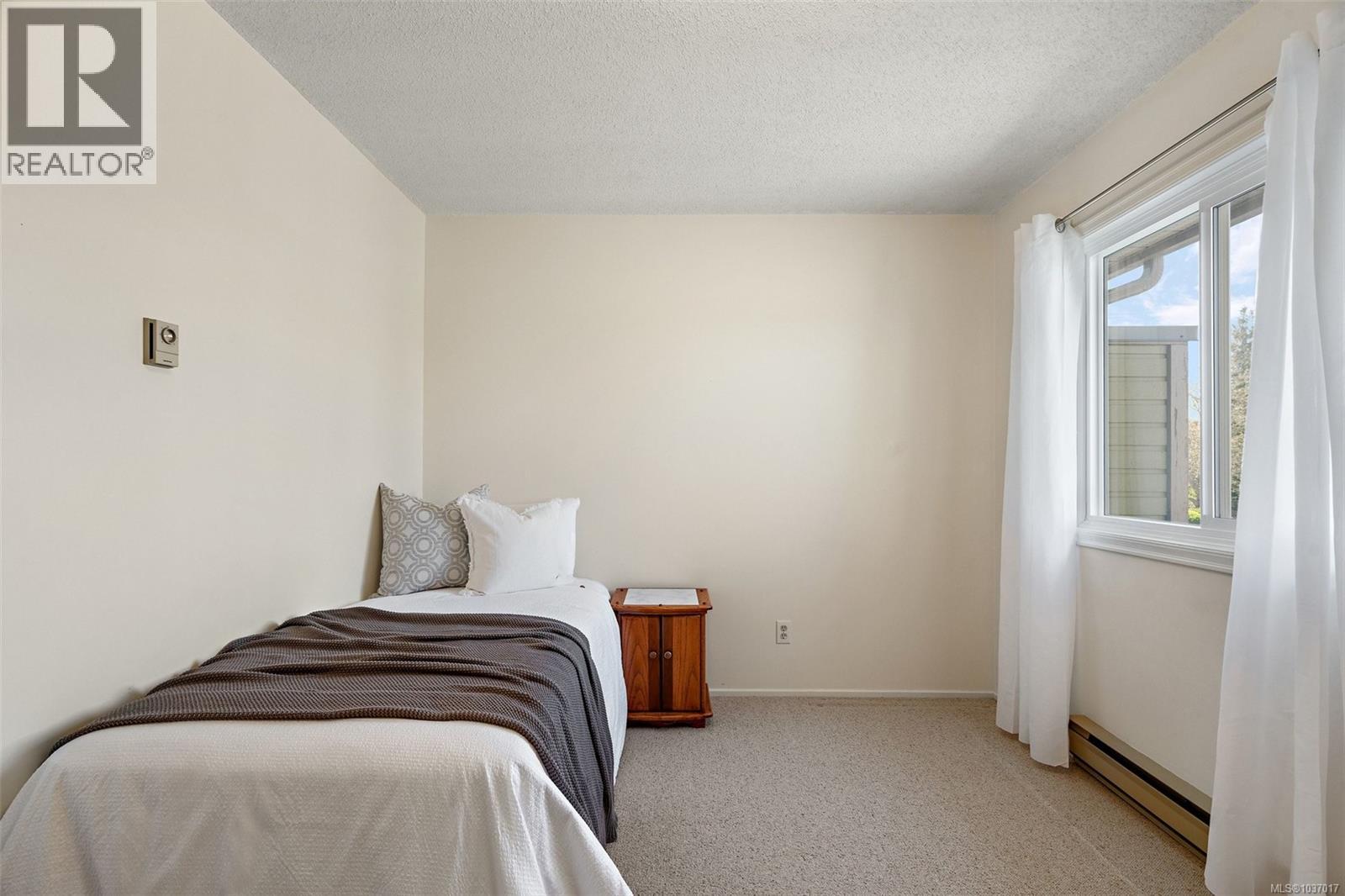 5 10008 Third St, Sidney, British Columbia  V8L 3B3 - Photo 17 - 1037017