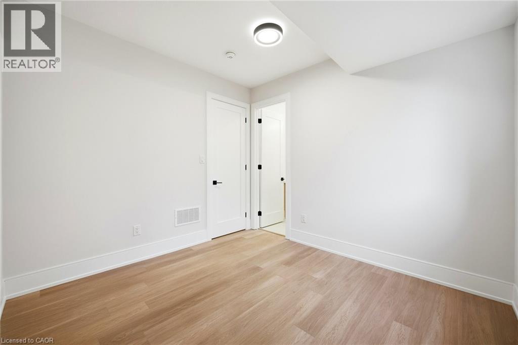 1228 Alexandra Avenue, Mississauga, Ontario  L5E 2A5 - Photo 40 - 40817048