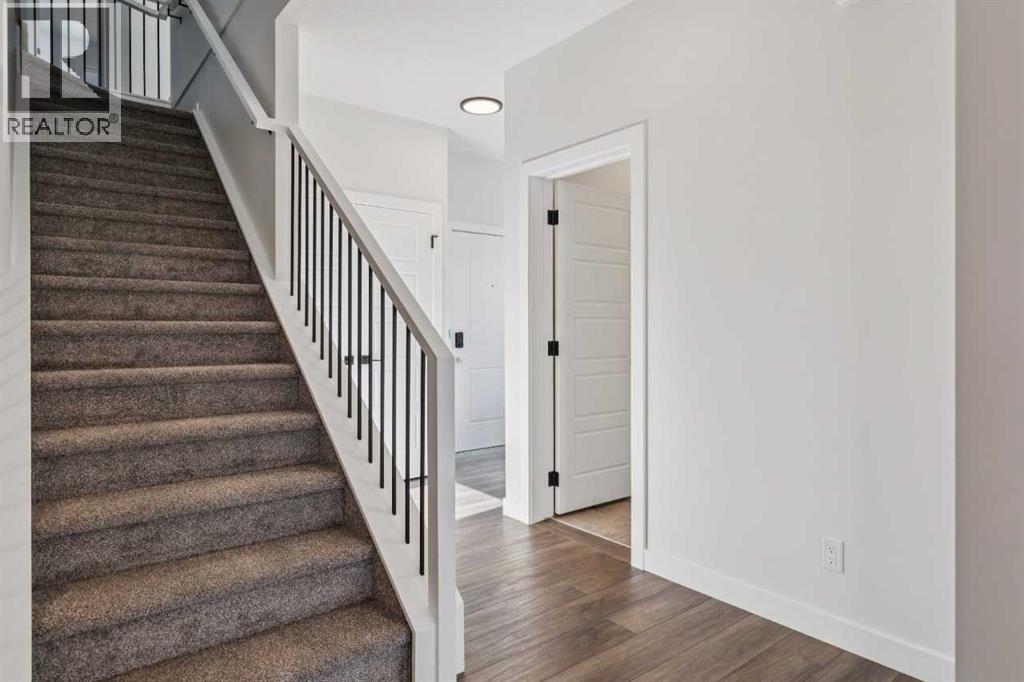 215 Sora Terrace SE, Calgary, Alberta  T3S 0L9 - Photo 4 - A2292656