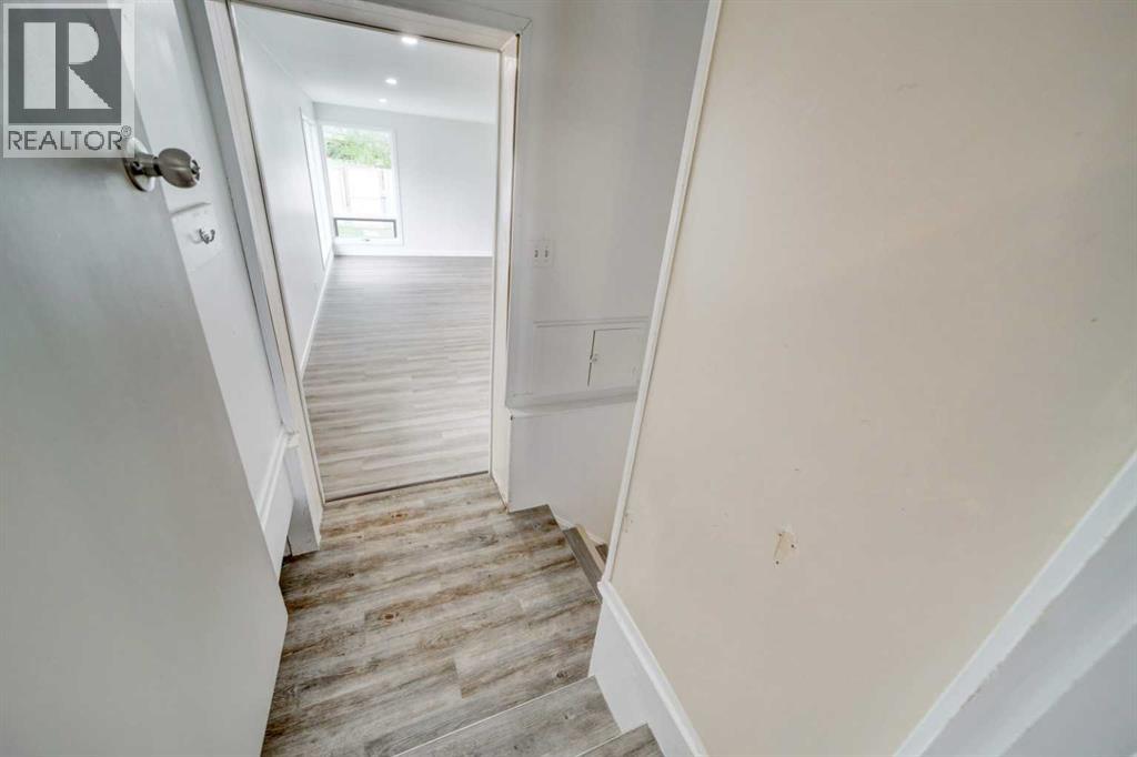 1216 Henderson Lake Boulevard S, Lethbridge, Alberta  T1K 3B7 - Photo 22 - A2309932
