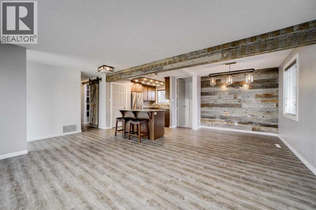 1216 Henderson Lake Boulevard S, Lethbridge, Alberta  T1K 3B7 - Photo 9 - A2309932