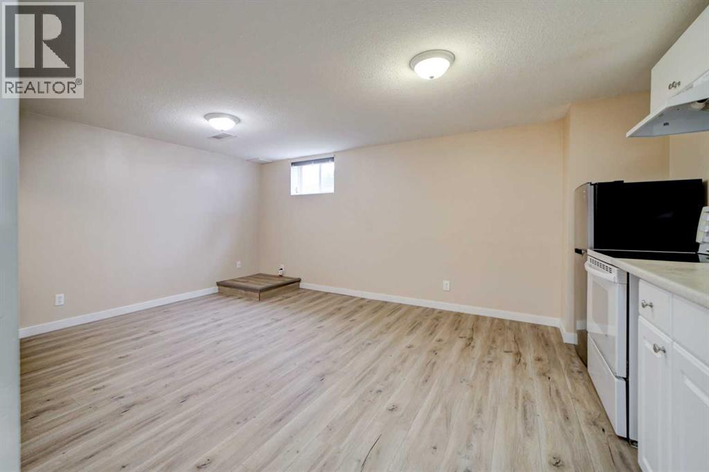 1216 Henderson Lake Boulevard S, Lethbridge, Alberta  T1K 3B7 - Photo 29 - A2309932