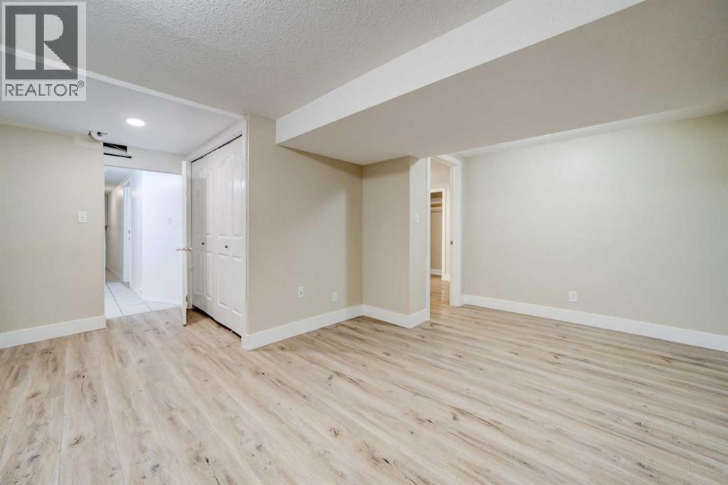 1216 Henderson Lake Boulevard S, Lethbridge, Alberta  T1K 3B7 - Photo 33 - A2309932