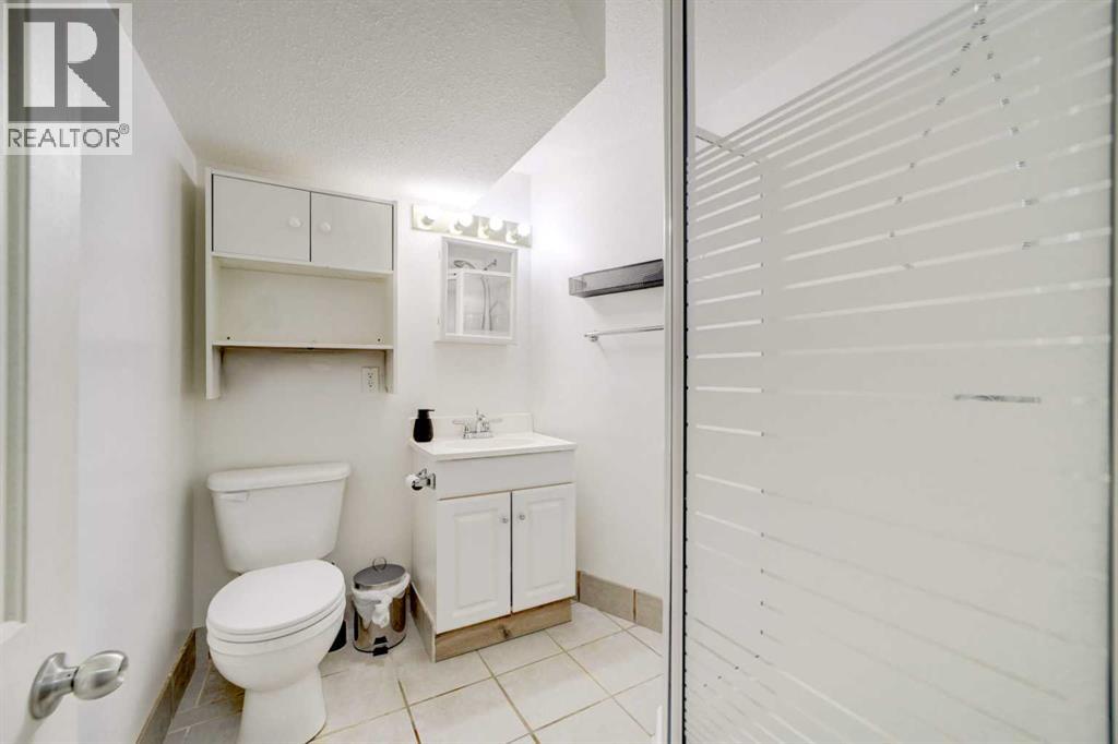 1216 Henderson Lake Boulevard S, Lethbridge, Alberta  T1K 3B7 - Photo 28 - A2309932