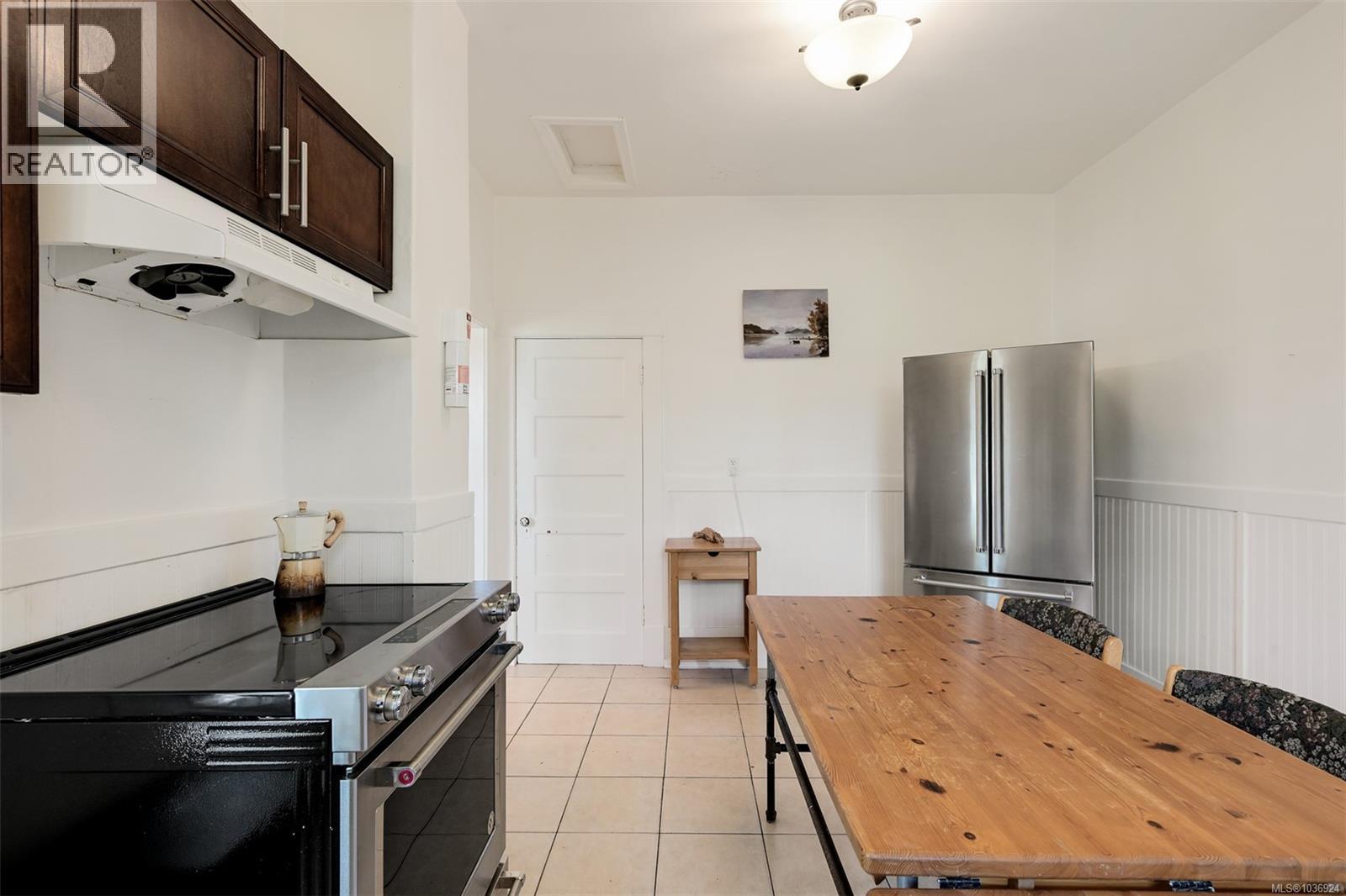 3091 Carroll St, Victoria, British Columbia  V9A 1R1 - Photo 25 - 1036924