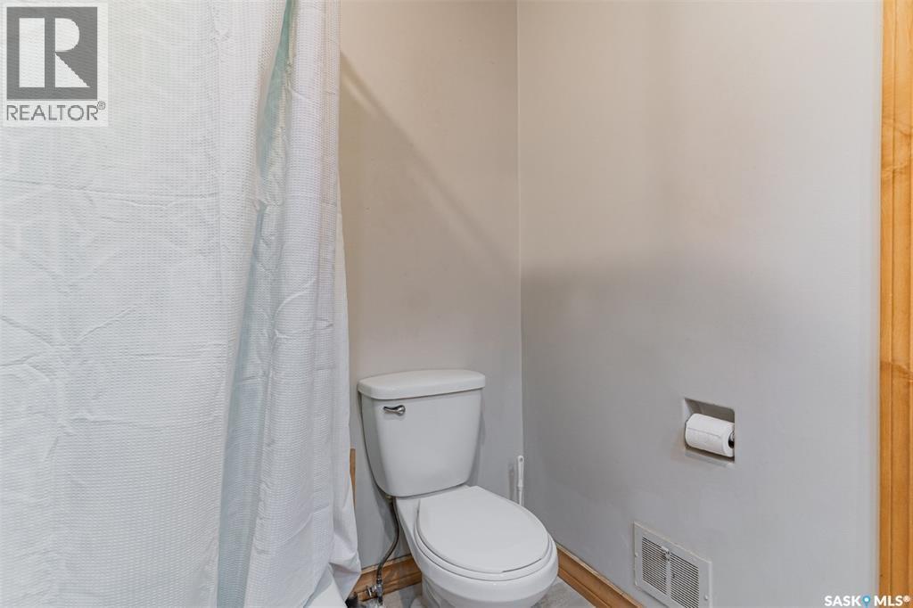 1402 14th Street E, Saskatoon, Saskatchewan  S7H 0A8 - Photo 14 - SK034930