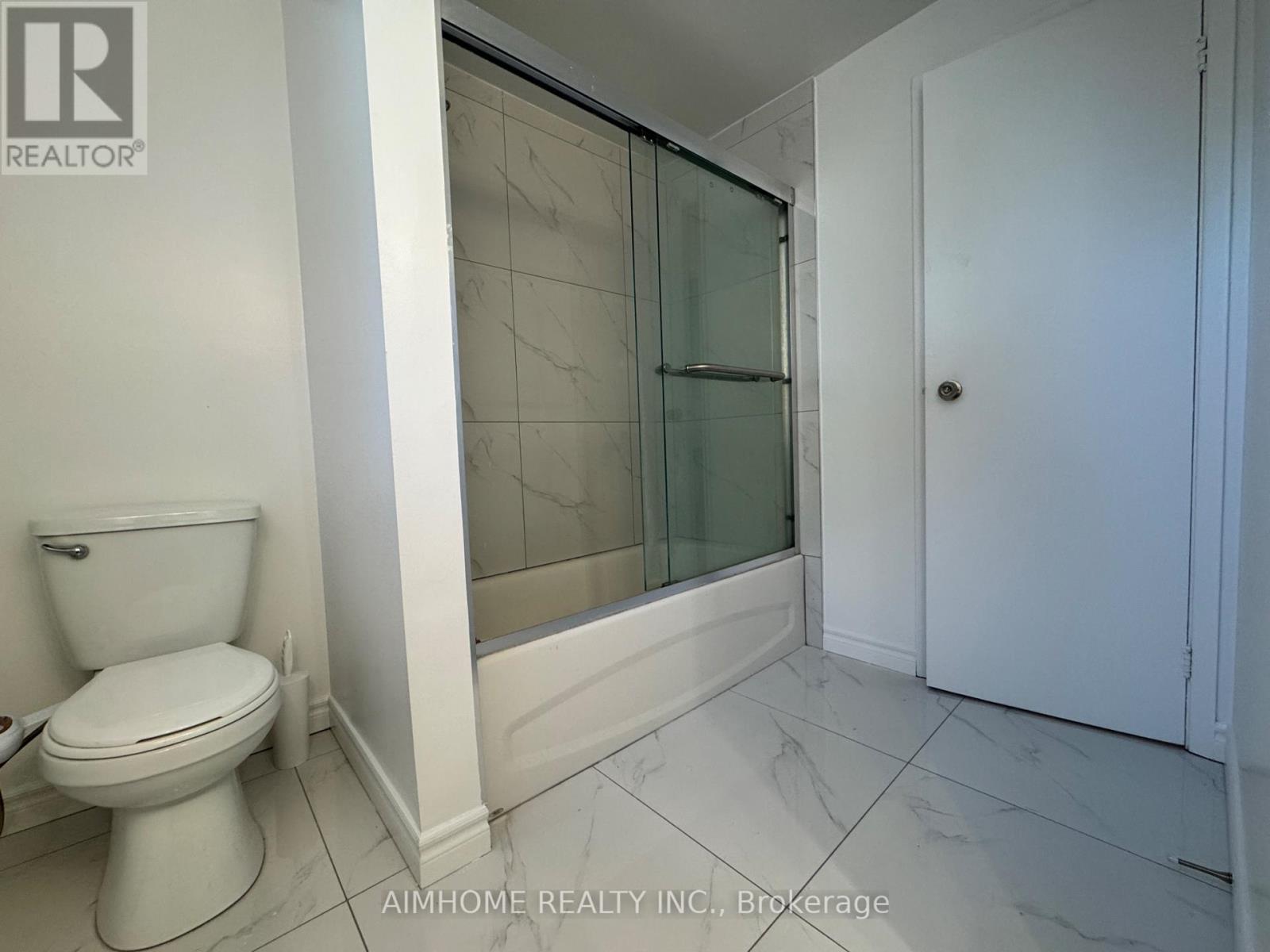 180 Valley Stream Drive, Toronto, Ontario  M1V 2A5 - Photo 15 - E13108776