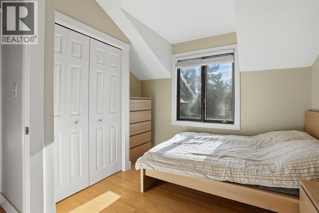311 Coach Light Bay SW, Calgary, Alberta  T3H 1X3 - Photo 22 - A2305942