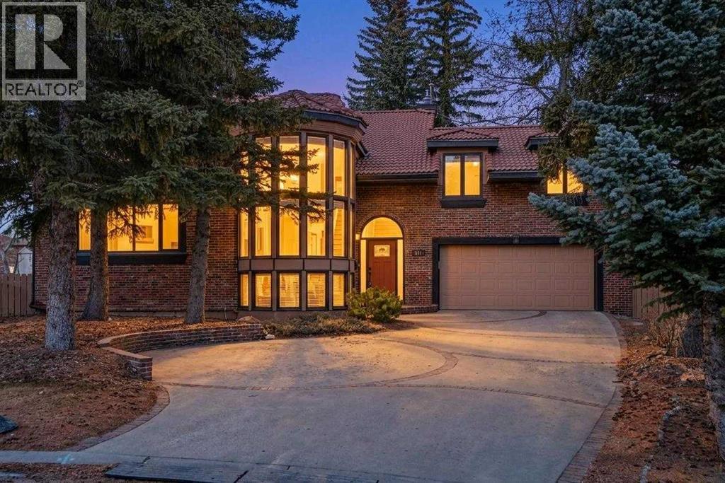 311 Coach Light Bay SW, Calgary, Alberta  T3H 1X3 - Photo 2 - A2305942