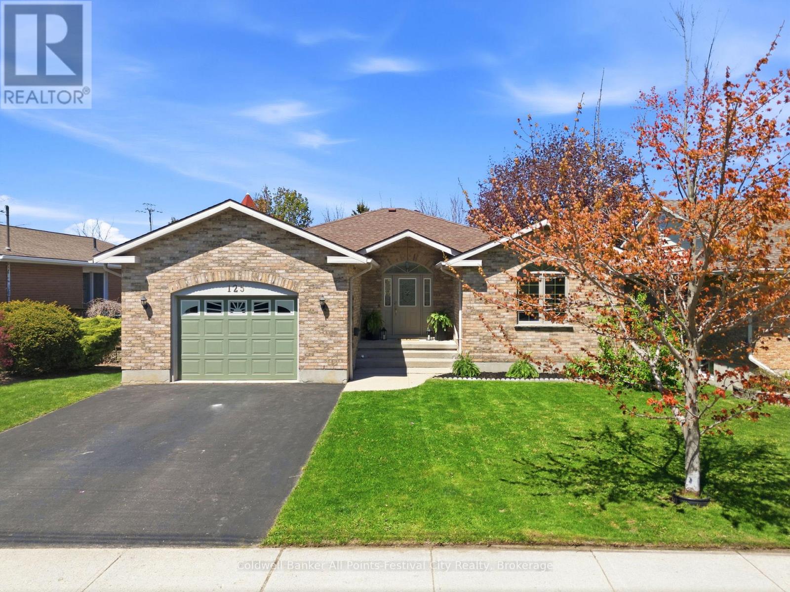 125 PICTON STREET E, Goderich, Ontario