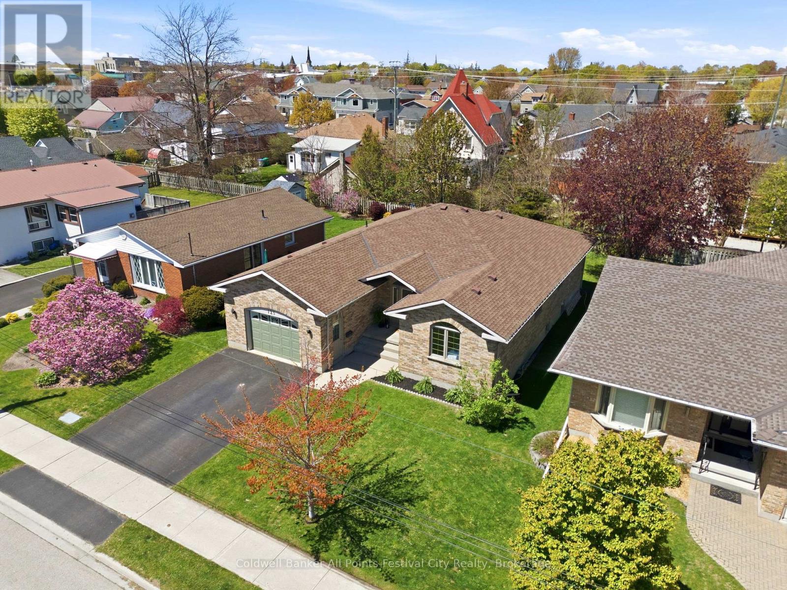 125 Picton Street E, Goderich, Ontario  N7A 1J7 - Photo 4 - X13134646