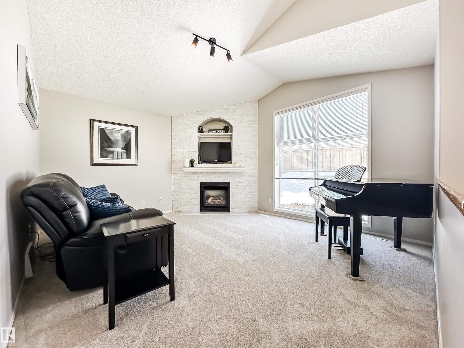13036 139 St Nw, Edmonton, Alberta  T5L 5B8 - Photo 3 - E4488132