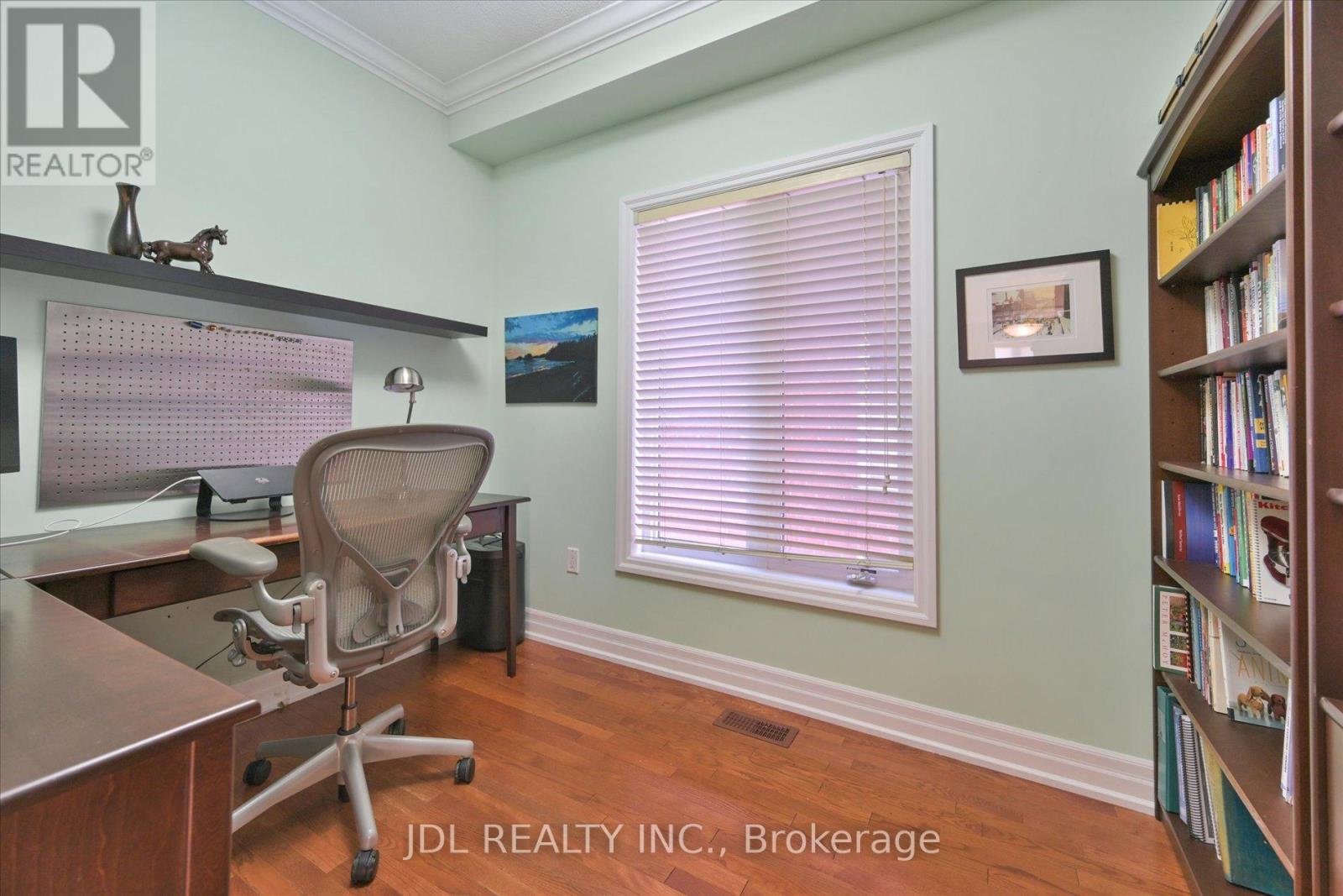 9 O'hara Crescent, Richmond Hill, Ontario  L4E 4E1 - Photo 11 - N13136490
