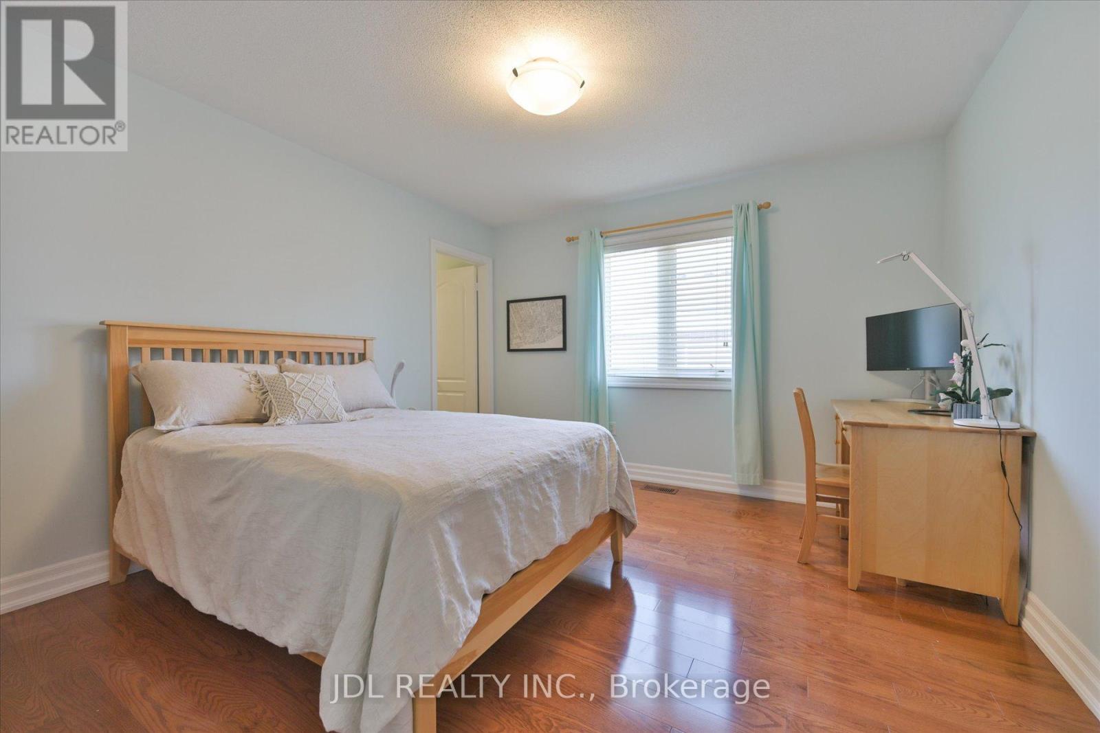 9 O'hara Crescent, Richmond Hill, Ontario  L4E 4E1 - Photo 18 - N13136490